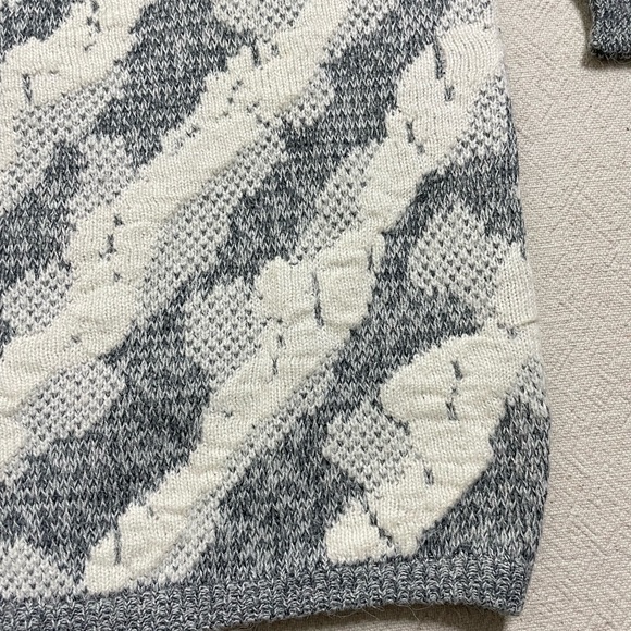 VTG‎ 80s Alpine Grey White 3D Knit Jacquard Mock Neck Sweater L - Picture 2 of 5